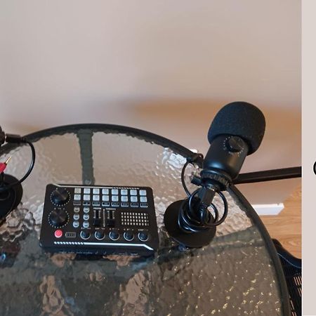 Destiny Appart' Paris -Beauvais-Orly- Podcasts- Stade De France Stains Bagian luar foto